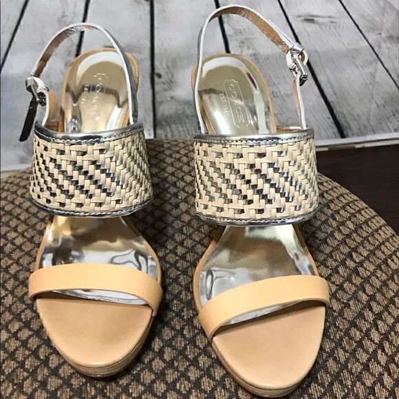 9 NWOB COACH NUDE COLORED SANDALS - Picture 2 of 6